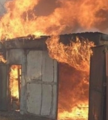 В одному з мікрорайонів Рівного трапилась масштабна пожежа
