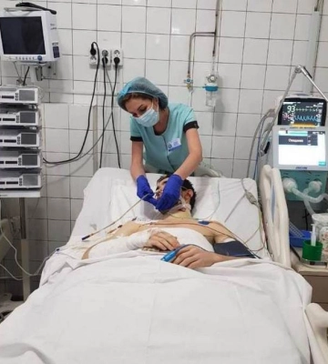 У Дніпрі лікарі врятували 20-річного військового з уламком у сонній артерії