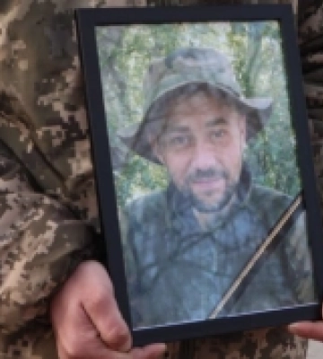 У Вараші попрощались із 35-річним захисником Сергієм Березним. ФОТО