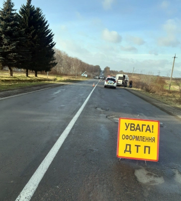 На Рівненщині зіткнулися дві автівки