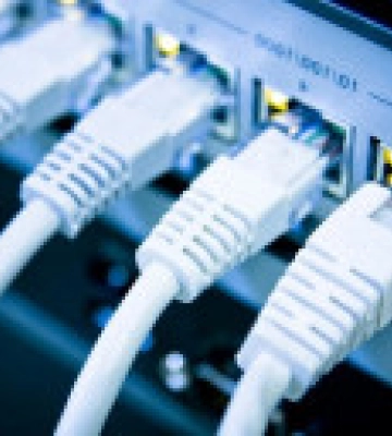 Забезпечать інтернет на 10-12 годин після відключень світла: провайдерам передали 172 батареї SBL
