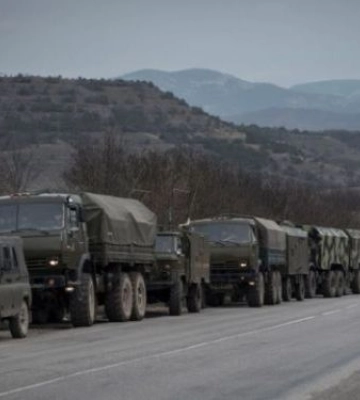 Загарбники перевозять до Бердянська конструкції для фортифікаційних укріплень