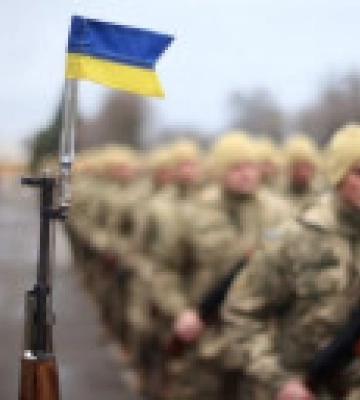 Після перемоги над РФ Україна має перейти до контрактної армії
