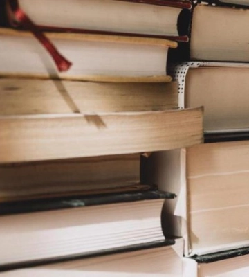 У Києві продовжили збір російських книг для подальшого їх перероблення