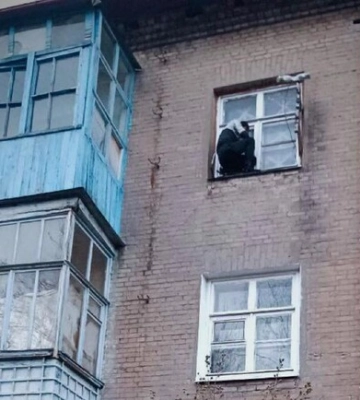 В Запоріжжі поліція врятувала чоловіка, який хотів вчинити самогубство (ФОТО)