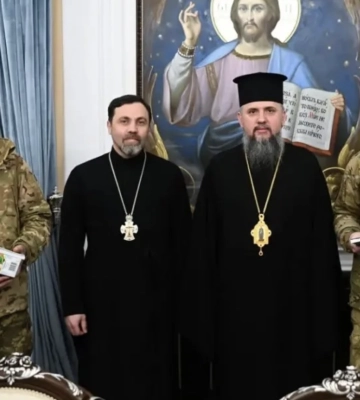 Епіфаній передав українським захисникам квадрокоптер