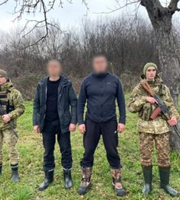 Більше 20 порушників кордону затримали прикордонники на Закарпатті