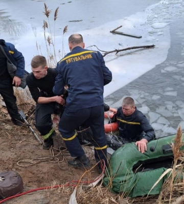 Хлопці, які ледь не потонули на Волині, перебувають у важкому стані