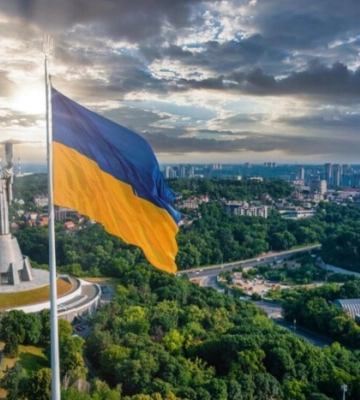 Маяк мужності та стійкості: Київ визнали почесним найкращим містом світу 2023 року