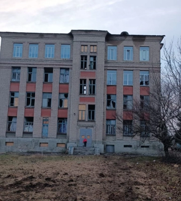 Снаряд влучив у п&#039;ятиповерхівку: У Кураховому зросла кількість постраждалих