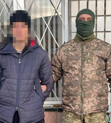 СБУ задержала в Херсоне коллаборанта, который охранял админздания, захваченные оккупантами