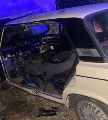 На Рівненщині автівка в’їхала у будинок