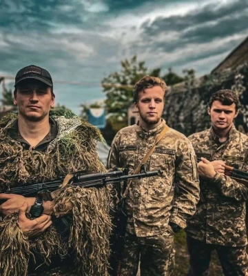 З вами готовий йти у саме пекло. Боєць Дніпровської тероборони звернувся до своїх побратимів
