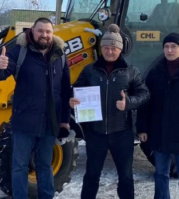 У межах проєкту «USAID Україна» громадам Львівщини передали екскаватори (ФОТО)