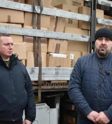 З Луцька передали різдвяні подарунки для двох сотень дітей-переселенців з Луганщини
