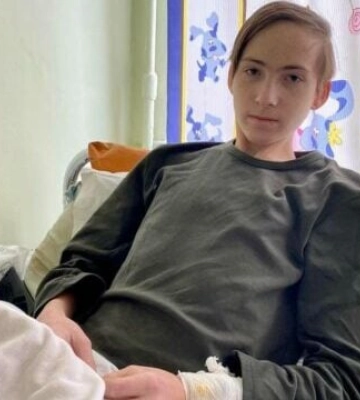 Майже всі м’язи на нозі вже омертвіли: в Охматдиті врятували кінцівку 14-річному хлопцю з Херсона