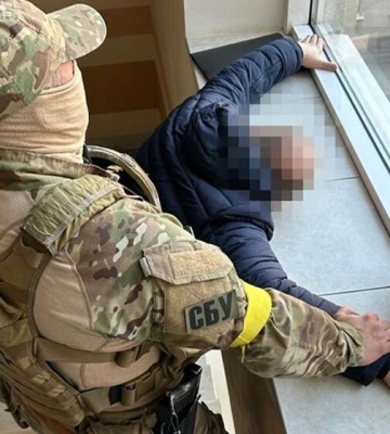 СБУ задержала на крупной взятке замглавы Одесской ОВА