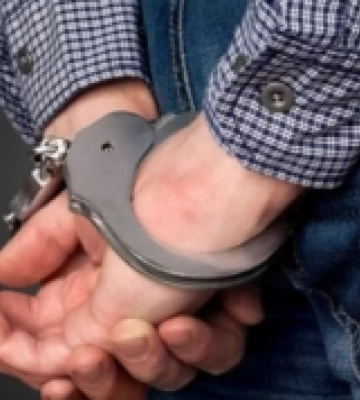 У Рівному затримали чоловіка, який побив співмешканку битою