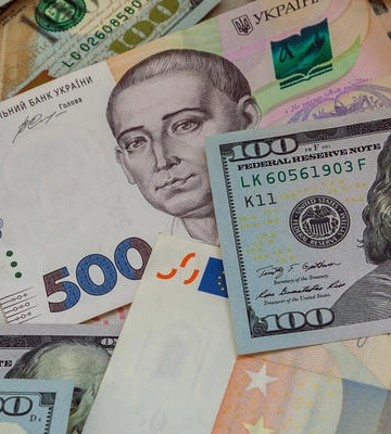 Курс валют на Закарпатті: що відбувається з доларом та євро 5 січня