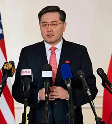 Новий глава МЗС Китаю заявив про важливість розвитку відносин зі США
