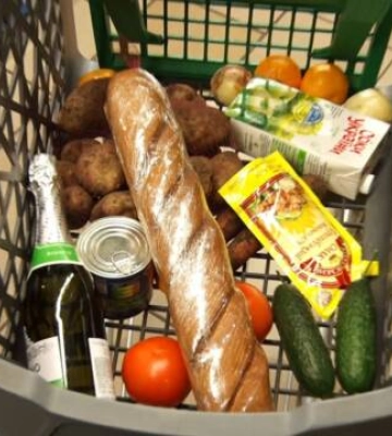 Від 10 до 40%: на скільки зросли ціни на продукти до новорічного столу в Кропивницькому? (відео)