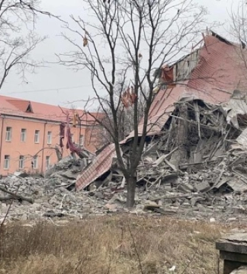 В Краматорске россияне ударили ракетой по зданию школы-интерната