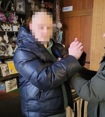 Рівнянина, якого підозрюють в продажі гуманітарки, розшукали в Одесі