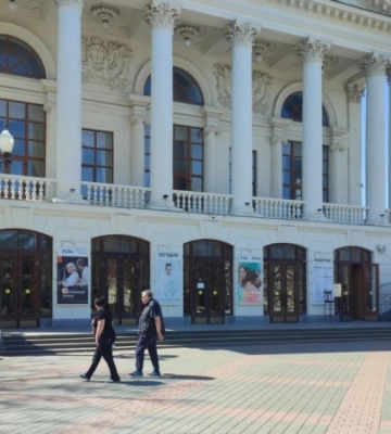 В Севастополе бывший сотрудник театра заявил, что его уволили из-за поддержки им «спецоперации»