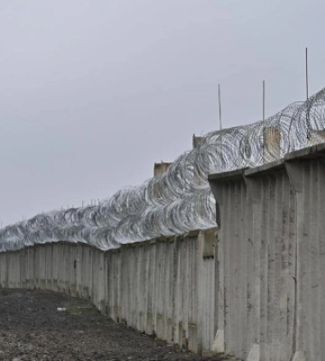 Минные поля и другие ловушки не дадут врагу пойти дальше белорусской границы - командующий обороной Киева