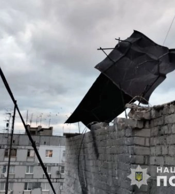 Окупанти серед білого дня обстріляли з &quot;Градів&quot; центр селища в Запорізькій області - фото