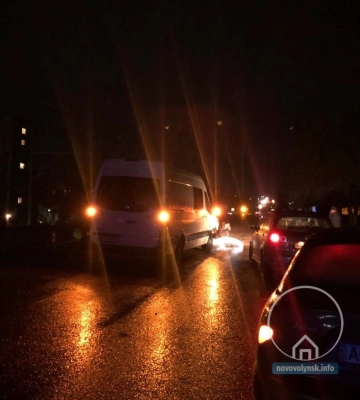 У місті на Волині на пішохідному переході автомобіль збив насмерть бабусю