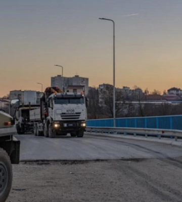 Сили KFOR розібрали останні барикади на півночі Косова