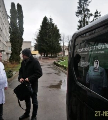 Житомирська дитяча лікарня отримала дороговартісну техніку від благодійників