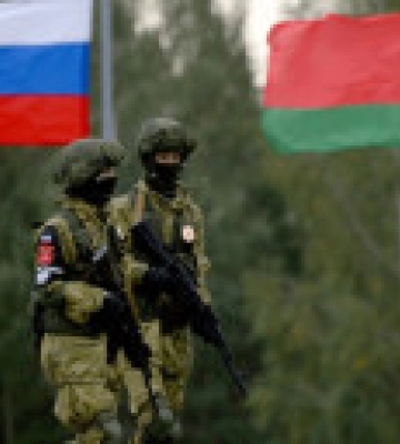 В беларусь прибывают новые военные подразделения рф