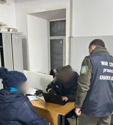 До 10 лет тюрьмы: в Харьковской области женщину подозревают в измене