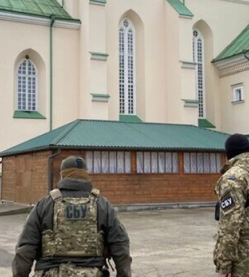 Обыски в епархиях УПЦ МП в 4 областях: обнаружены агитационные листовки объединения Медведчука, российские &quot;триколоры&quot; и бывшие&amp;hellip;