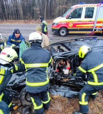 Сім&#039;я з 2-річною дитиною, яка постраждала у ДТП на Волині, – у важкому стані