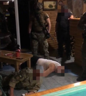 В Запорожье будут судить владельца бани, организовавшего бордель, где час «любви» стоил 2500 гривен
