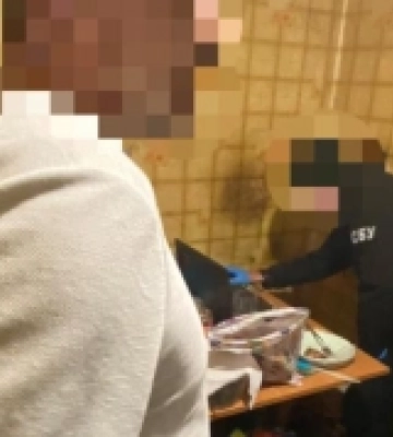 У Рівному виявили любителя комунізму в його брудній хаті