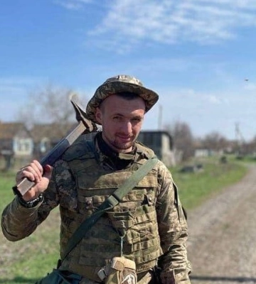 Діти більше не обіймуть тата: окупанти вбили молодого військового з Рівненщини (ФОТО)