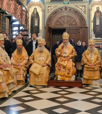 УПЦ МП заявила про своє право на храми Лаври й пригрозила криміналом
