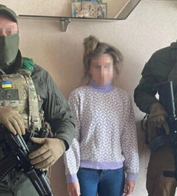 В Харьковской области суд вернул в СИЗО подозреваемую в корректировке огня Крыгину