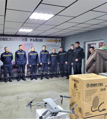 Ковельські рятувальники отримали автомобіль, генератор та спорядження від благодійників з Німеччини