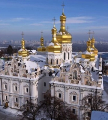 Выгнание из Лавры. Московская церковь объявила войну государству