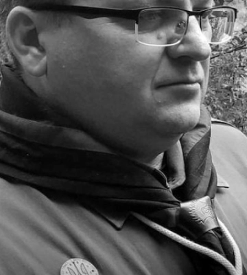 Біля Ізюма в масовому похованні виявило тіло "пластуна" Олега Єфіменка