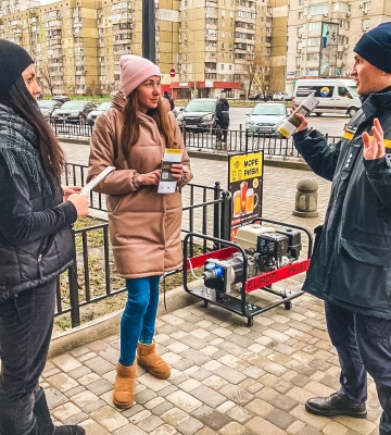 Столичні рятувальники проводять інформаційно-роз&#039;яснювальну роботу з населенням