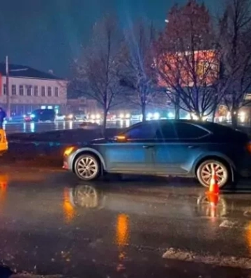 У Полтаві автомобіль збив двох пішохідок: шукають очевидців ДТП