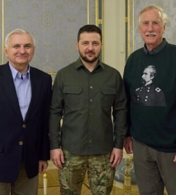 Зеленський обговорив з сенаторами Рідом та Кінгом нарощування оборонної допомоги Україні з боку США