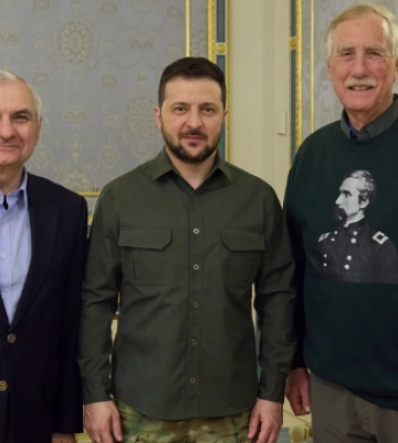Зеленський обговорив з сенаторами Рідом та Кінгом нарощування оборонної допомоги Україні з боку США