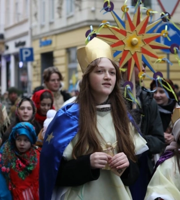 Цьогоріч у Львові встановили чотириметрового різдвяного дідуха